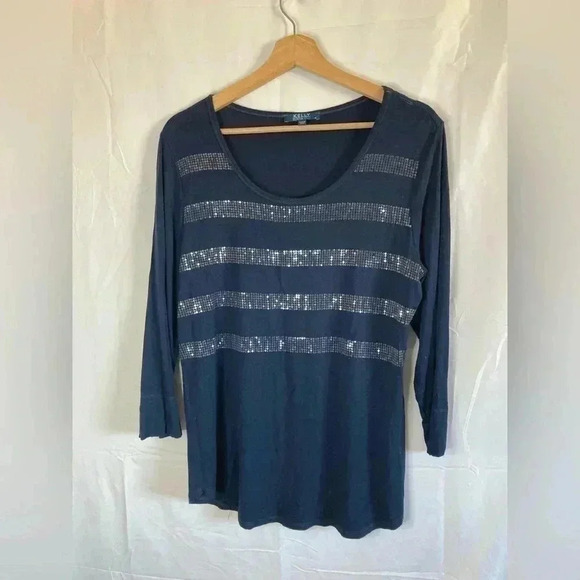 Kelly sequins top‎ 🏡 - Picture 1 of 6